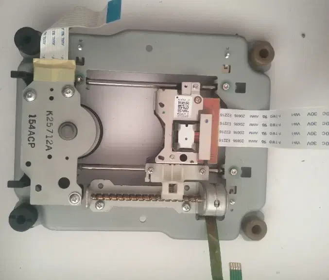 لنز دی وی دی رایتر|پخش‌کننده DVD و ویدیو|کرج, فاز ۲ مهرشهر|دیوار