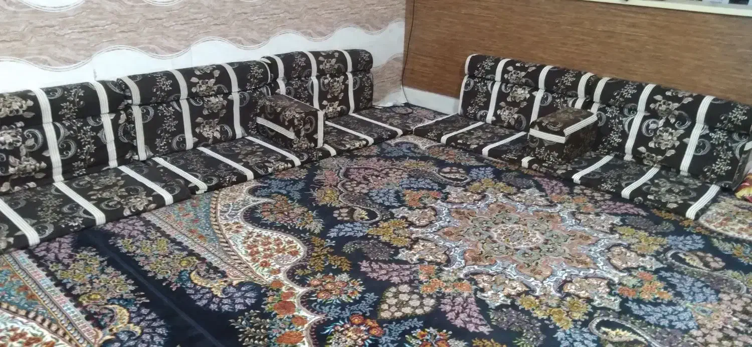 کناری شیخ نشین۱۴ پشتی ۷تا تشک ۱۴ متر|فرش|اهواز, کمپلو جنوبی|دیوار