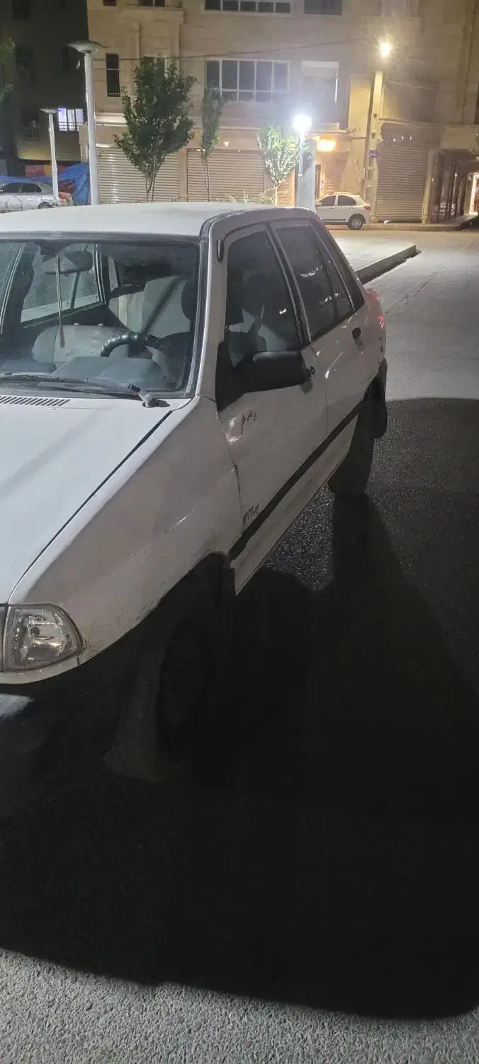 پراید سفید مدل ۸۳کاربراتور شاسی سالم|خودرو سواری و وانت|قم, شاه سید علی|دیوار