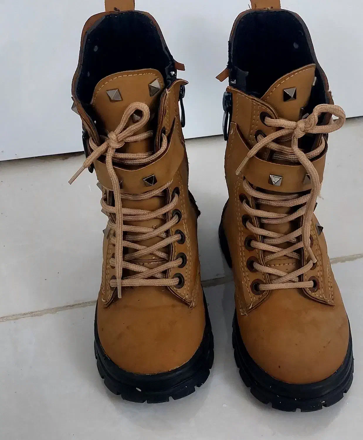 نیم بوت بچه گانه|کیف، کفش، کمربند|رشت, گیل|دیوار