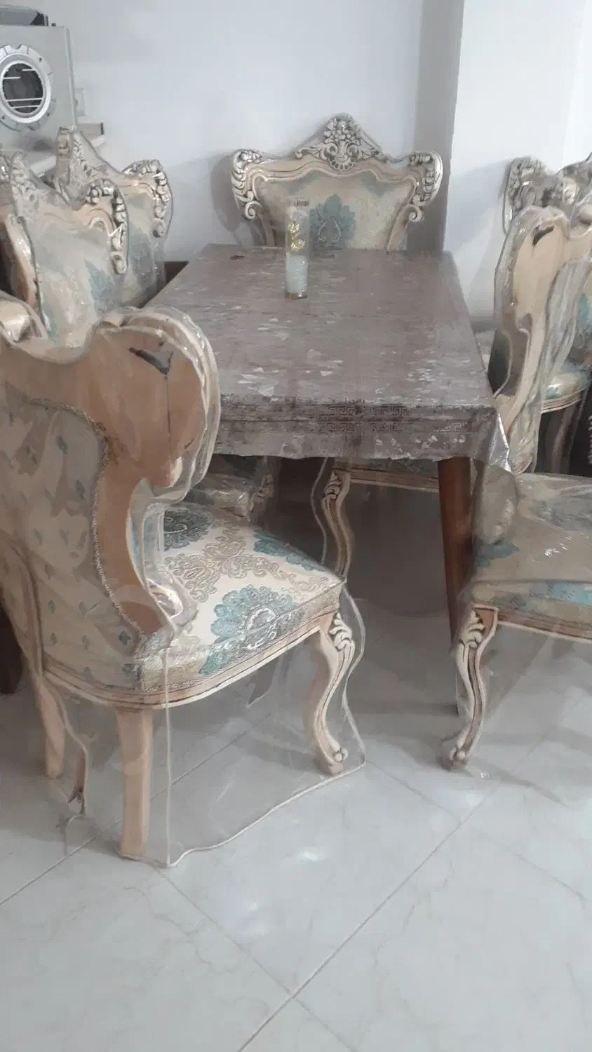 ناهارخوری|میز و صندلی غذاخوری|برخوار, |دیوار