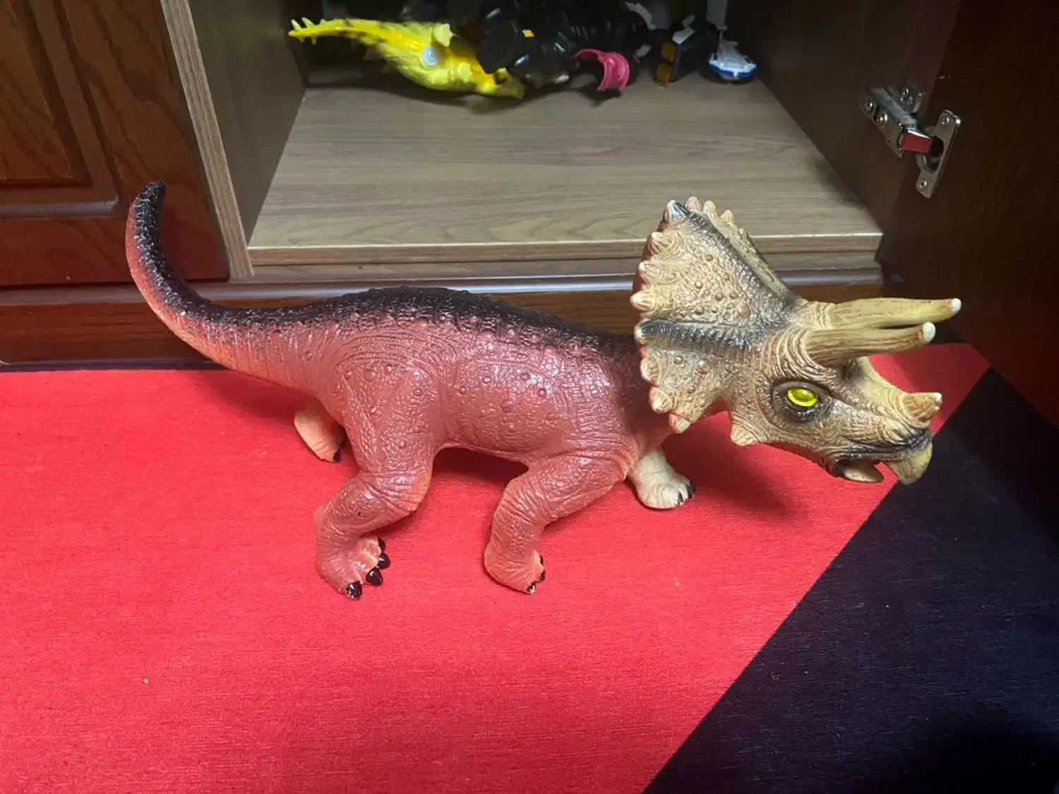 فیگور گوشتی دایناسور تریسر اتوپس|اسباببازی|تهران, چیذر|دیوار