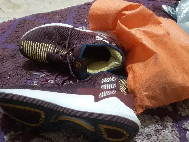 کتونی ادیداس بسکتبال|اشیا|تهران, جوادیه تهرانپارس|دیوار