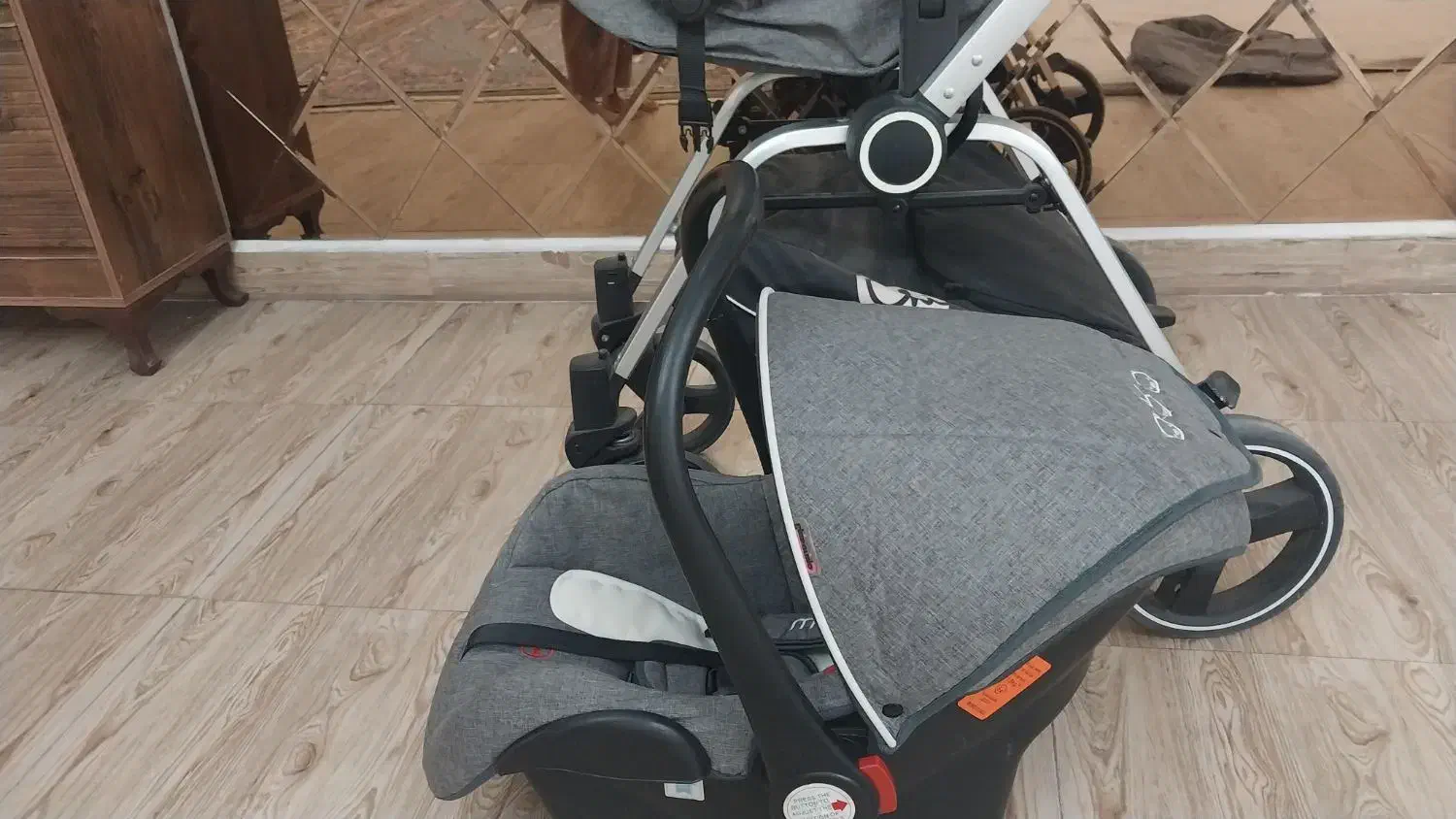 کالسکه خارجی چیپولینو|کالسکه و لوازم جانبی|نسیم‌شهر, |دیوار