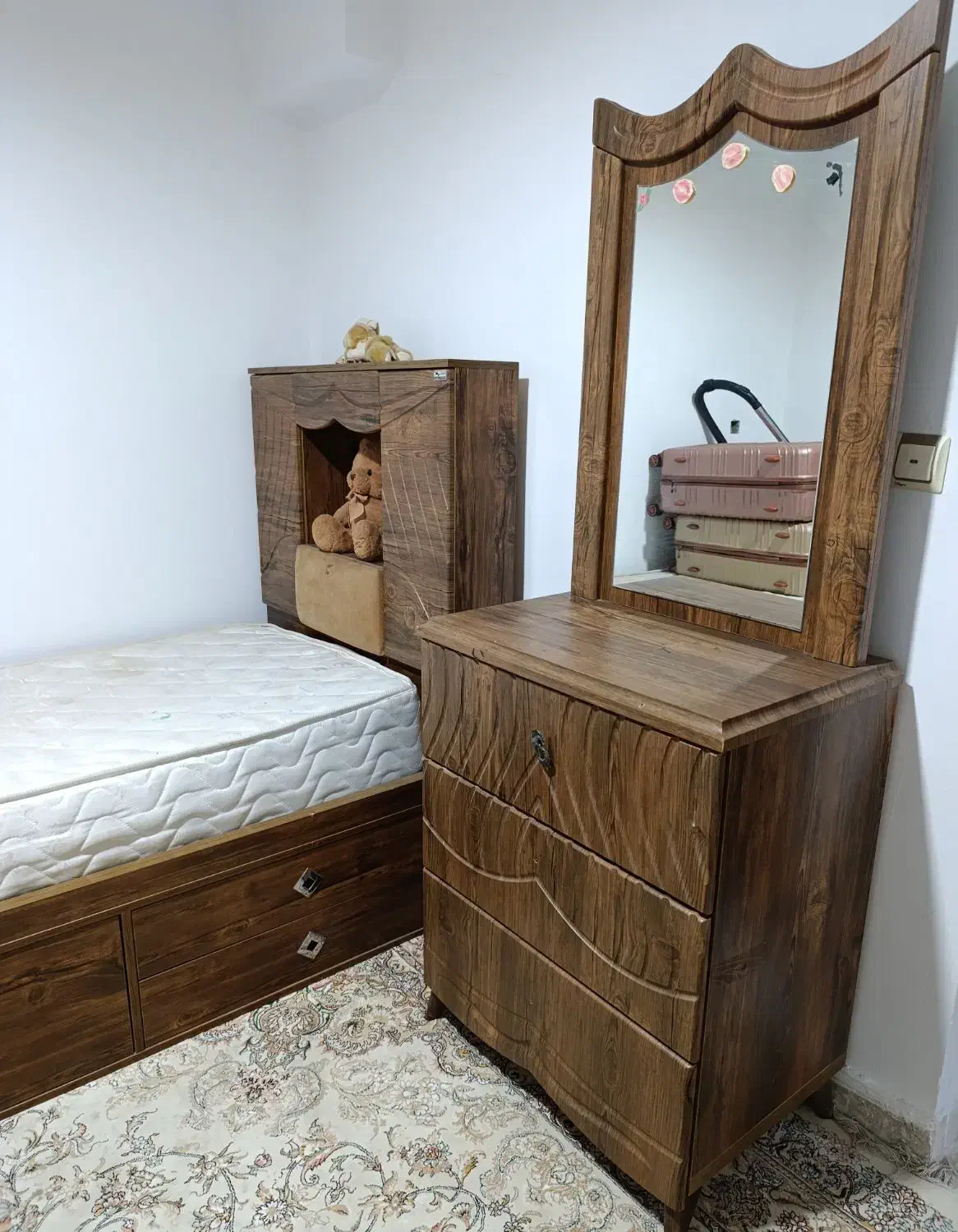 تخت تک نفره چوبی|تخت و سرویس خواب|فردیس, فرامرزیه|دیوار