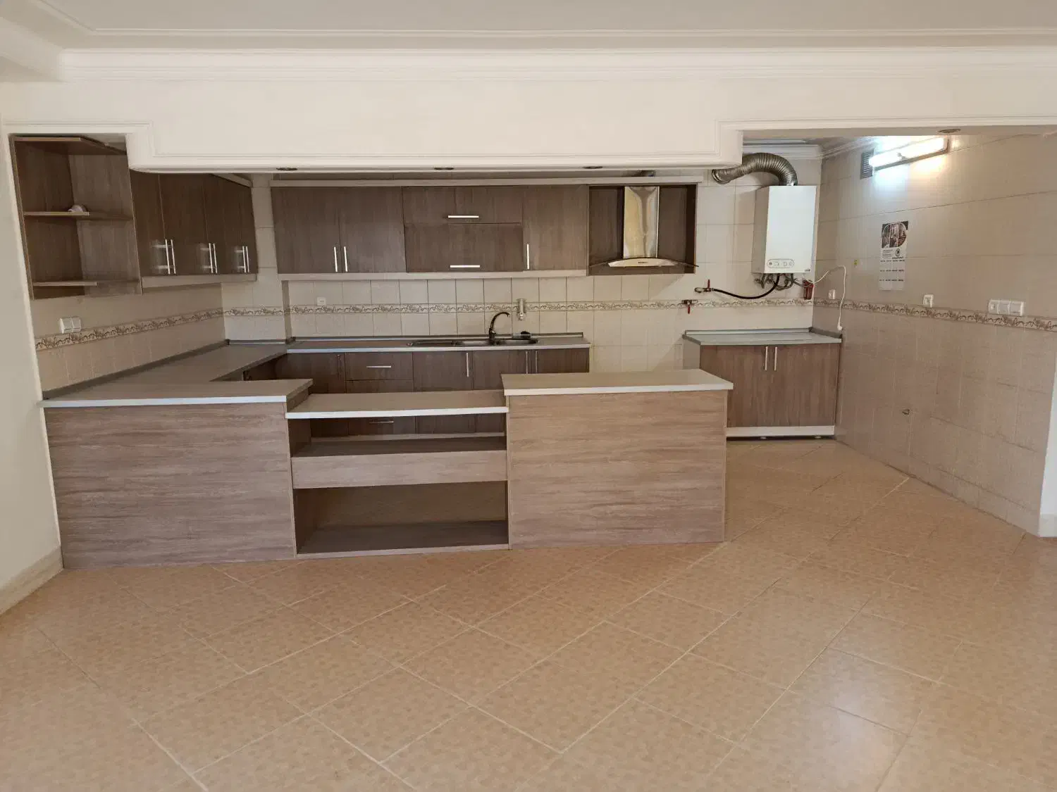 فروش یک واحد آپارتمان|فروش آپارتمان|تیران, |دیوار