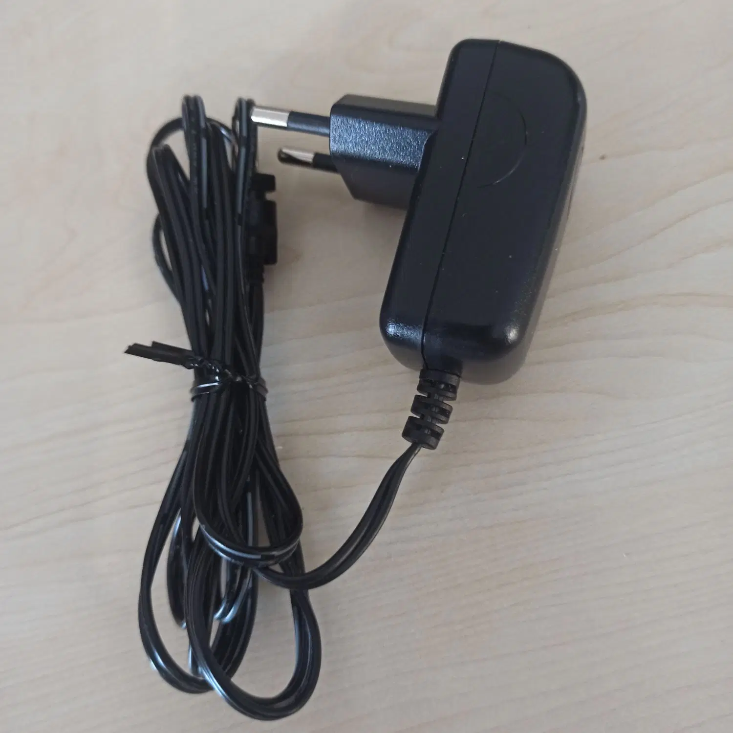 آداپتور شارژر اصلی 18 ولت  جارو شارژی|جاروبرقی، جارو شارژی، بخارشو|تهران, اختیاریه|دیوار