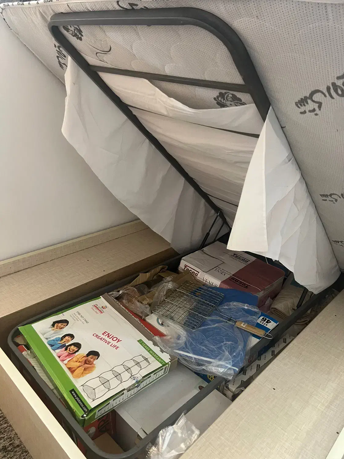 سرویس خواب کاملا نو|تخت و سرویس خواب|قائم‌شهر, |دیوار