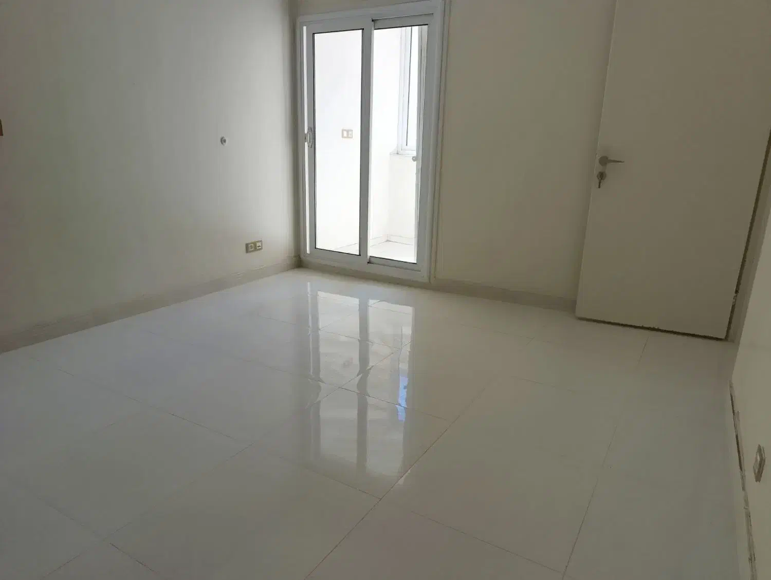 شهرک غرب ۱۴۰ متر برج ۳ خواب تراس دار