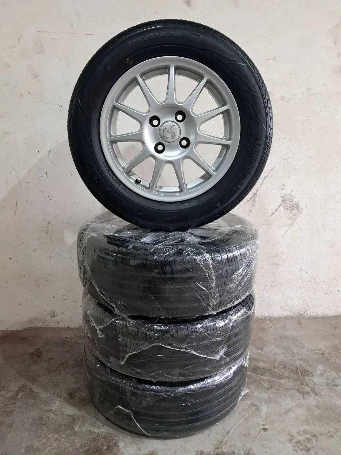 رینگ ۱۱ پر اصلی با لاستیک بارز نانو ۹۰ درصد|قطعات یدکی و لوازم جانبی|قائمشهر, |دیوار