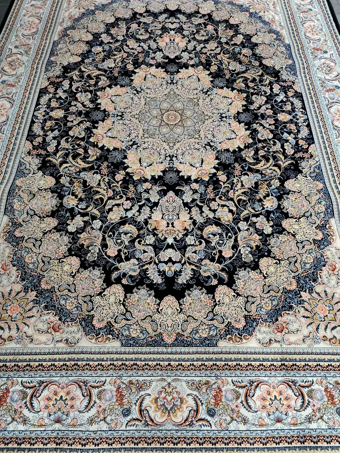 ۹ متری در حد اکبند|فرش|تهران, تهراننو|دیوار