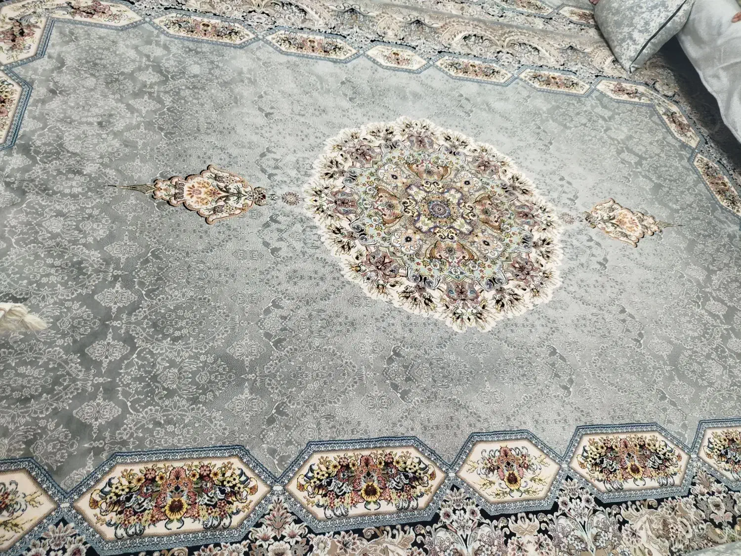 فرش 1000شانه درجه یک فرحزاد|فرش|آران و بیدگل, |دیوار