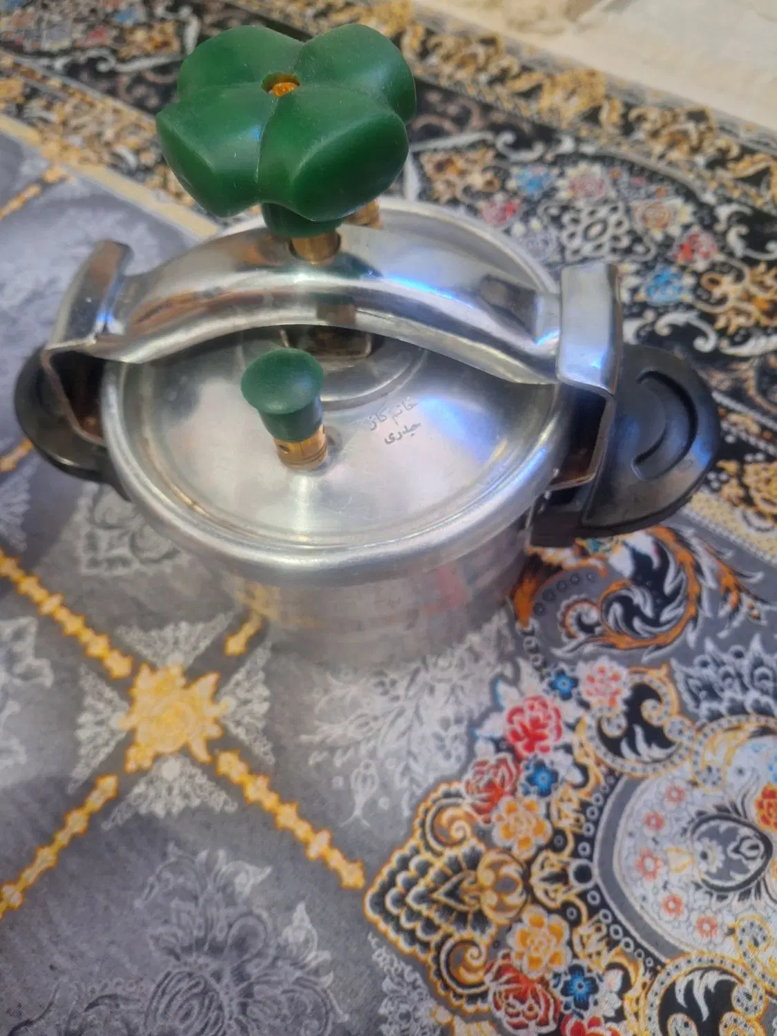 زودپز|ظروف پختوپز|شیراز, شاه قلی بیگی|دیوار