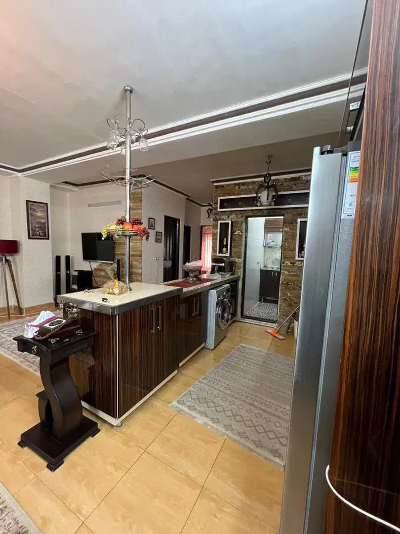 آپارتمان ۸۵ متری خوش نقشه . سندتکبرگ|فروش آپارتمان|آمل, |دیوار