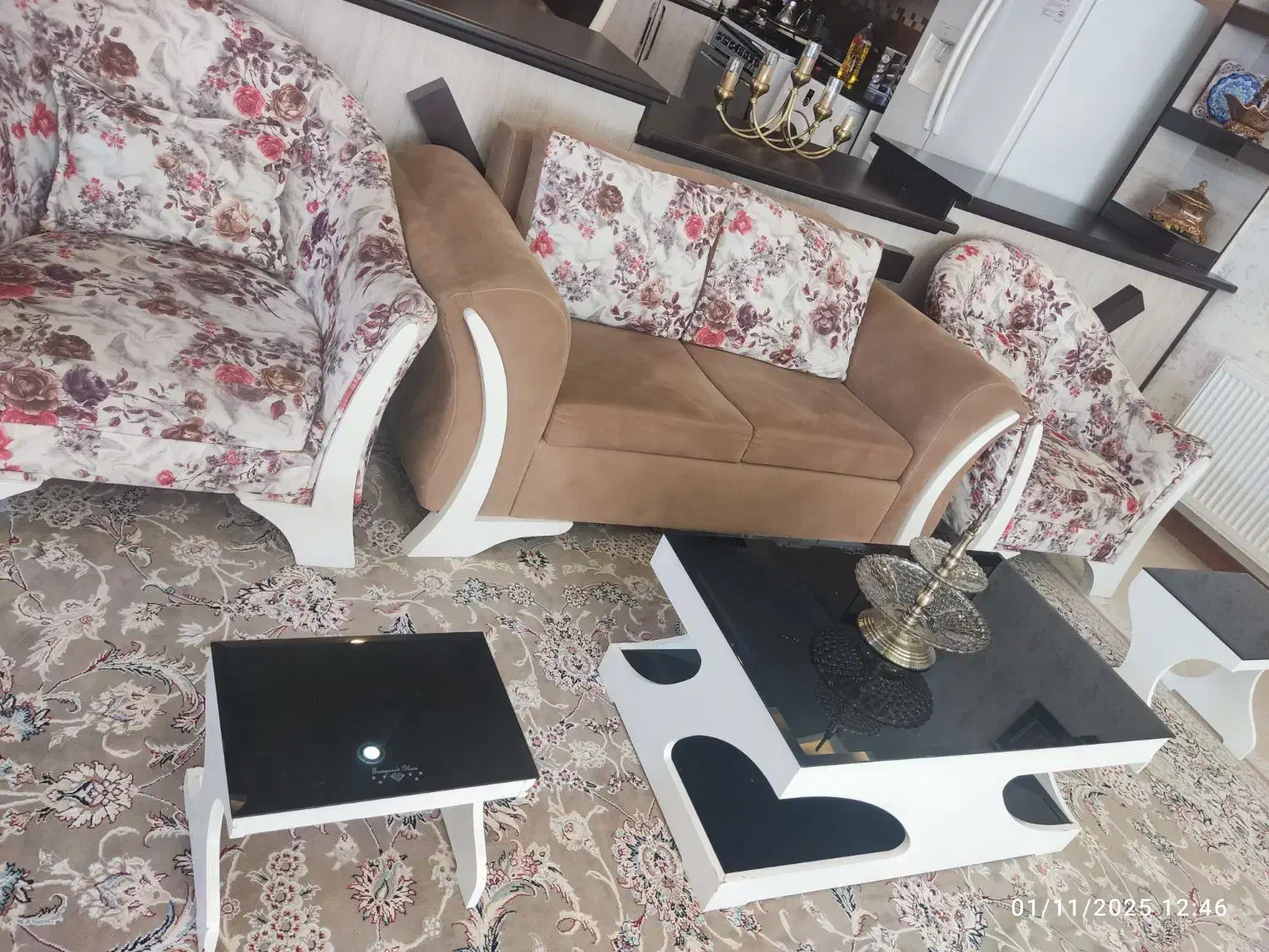 فروش فوری مبل راحتی|مبلمان خانگی و میز عسلی|برخوار, |دیوار