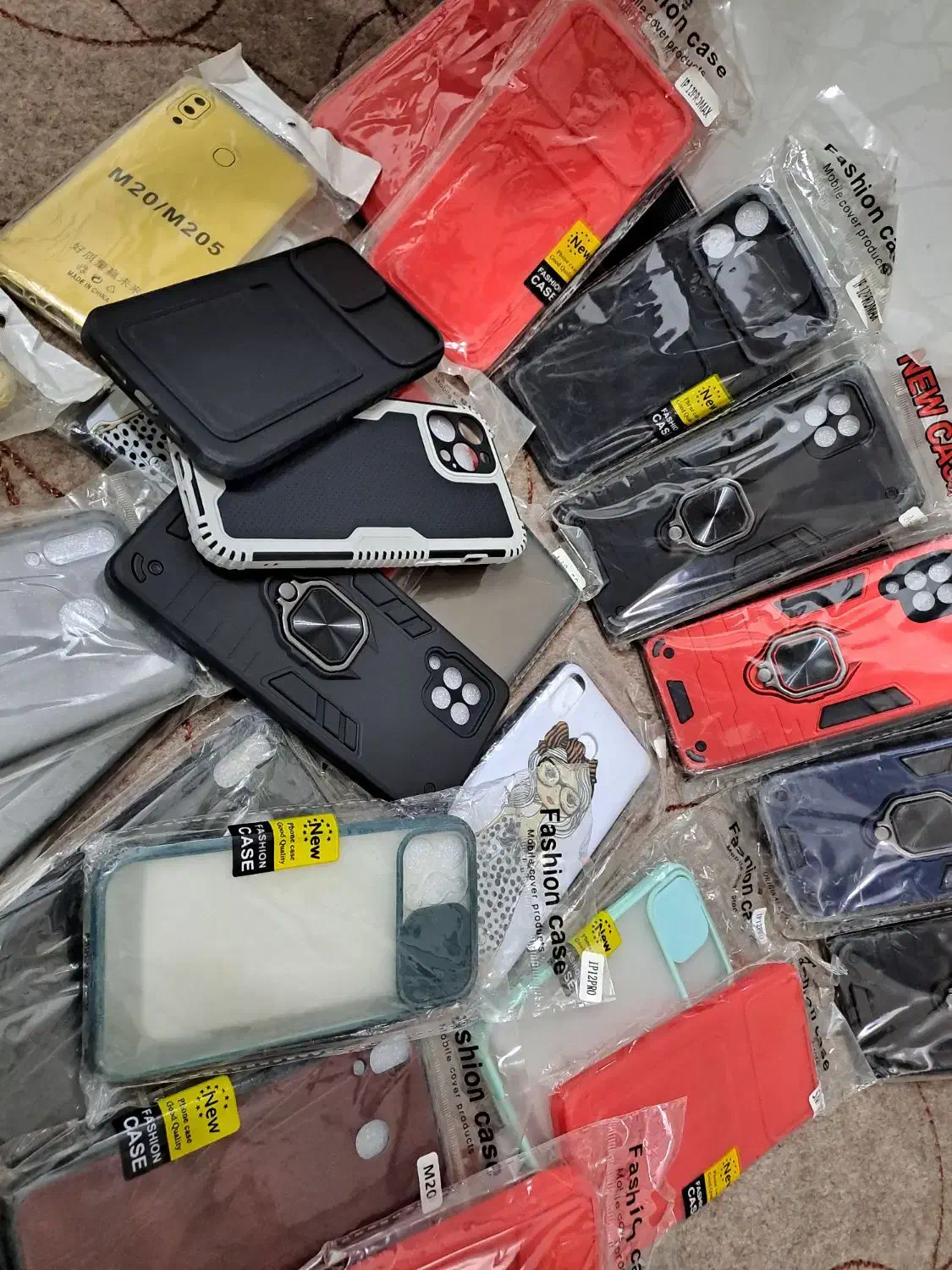 کاور موبایل فروش همکاری|لوازم جانبی موبایل و تبلت|بناب, |دیوار