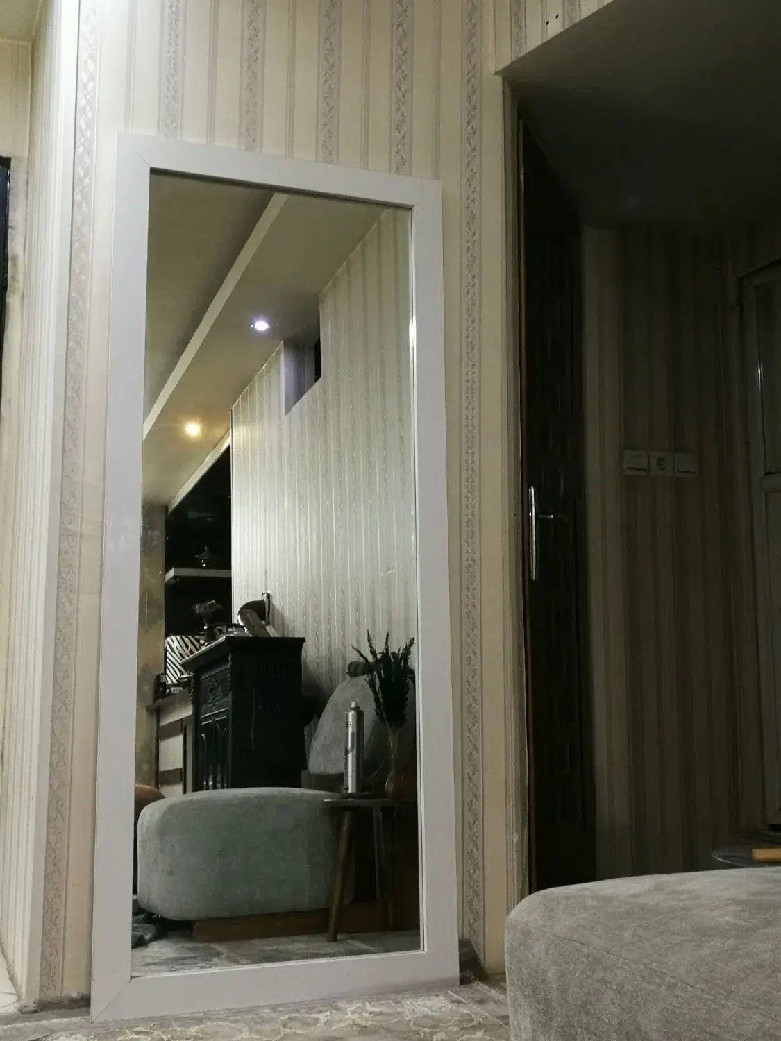 ایینه قدی|آینه|مشهد, هدایت|دیوار