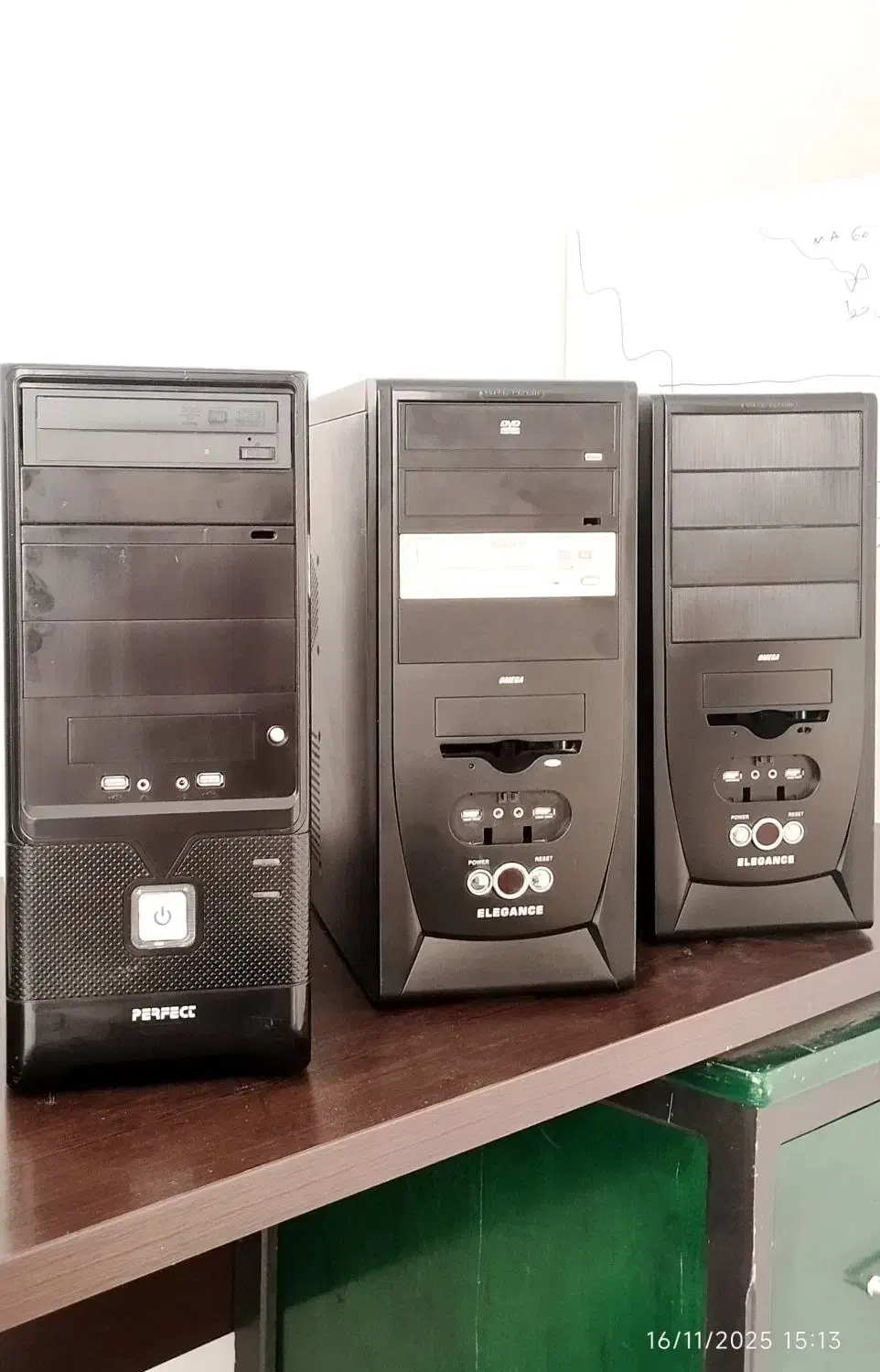 کیس i3 تر تمیز|رایانه رومیزی|تهران, فلسطین (میدان انقلاب)|دیوار