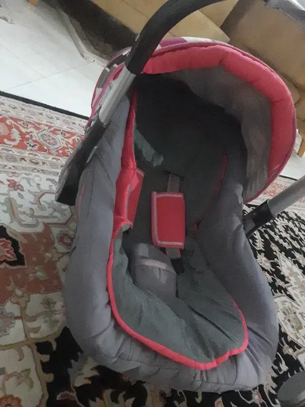 کریر|کالسکه و لوازم جانبی|اندیشه, شهرک صدف|دیوار