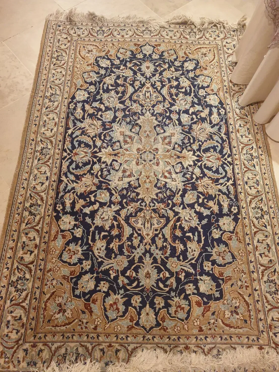 فرش نایین|فرش|تهران, صاحبقرانیه|دیوار