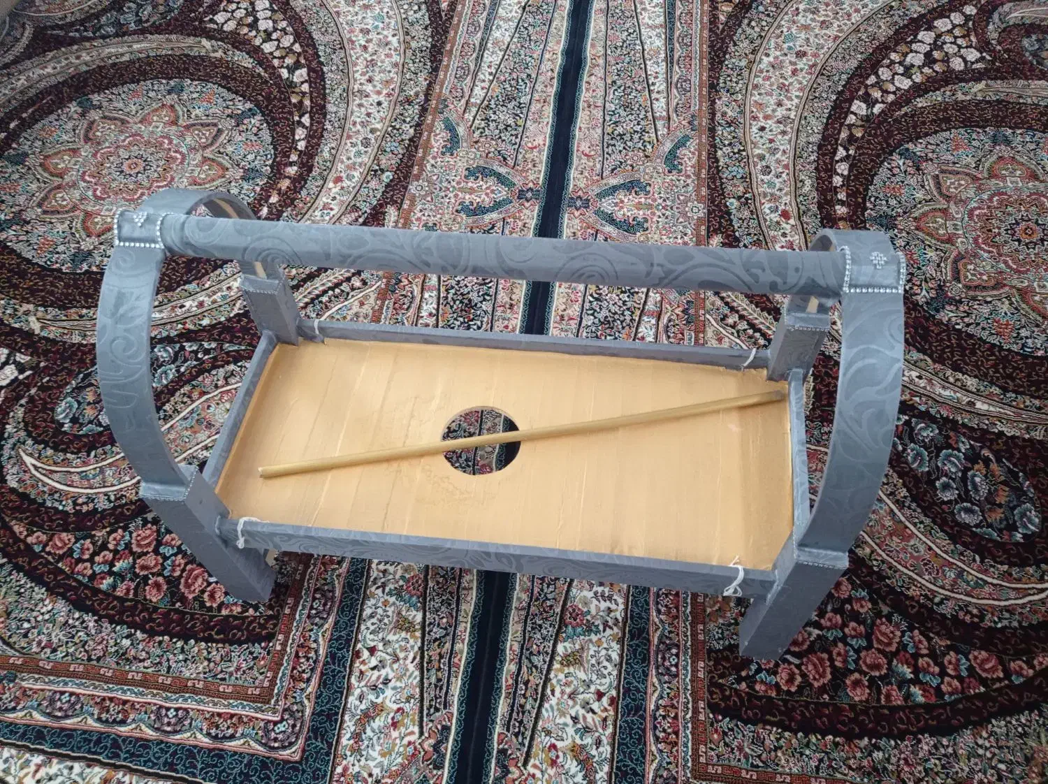 بیشکه یاگهواره سنتی|تخت و سرویس خواب|دهگلان, |دیوار