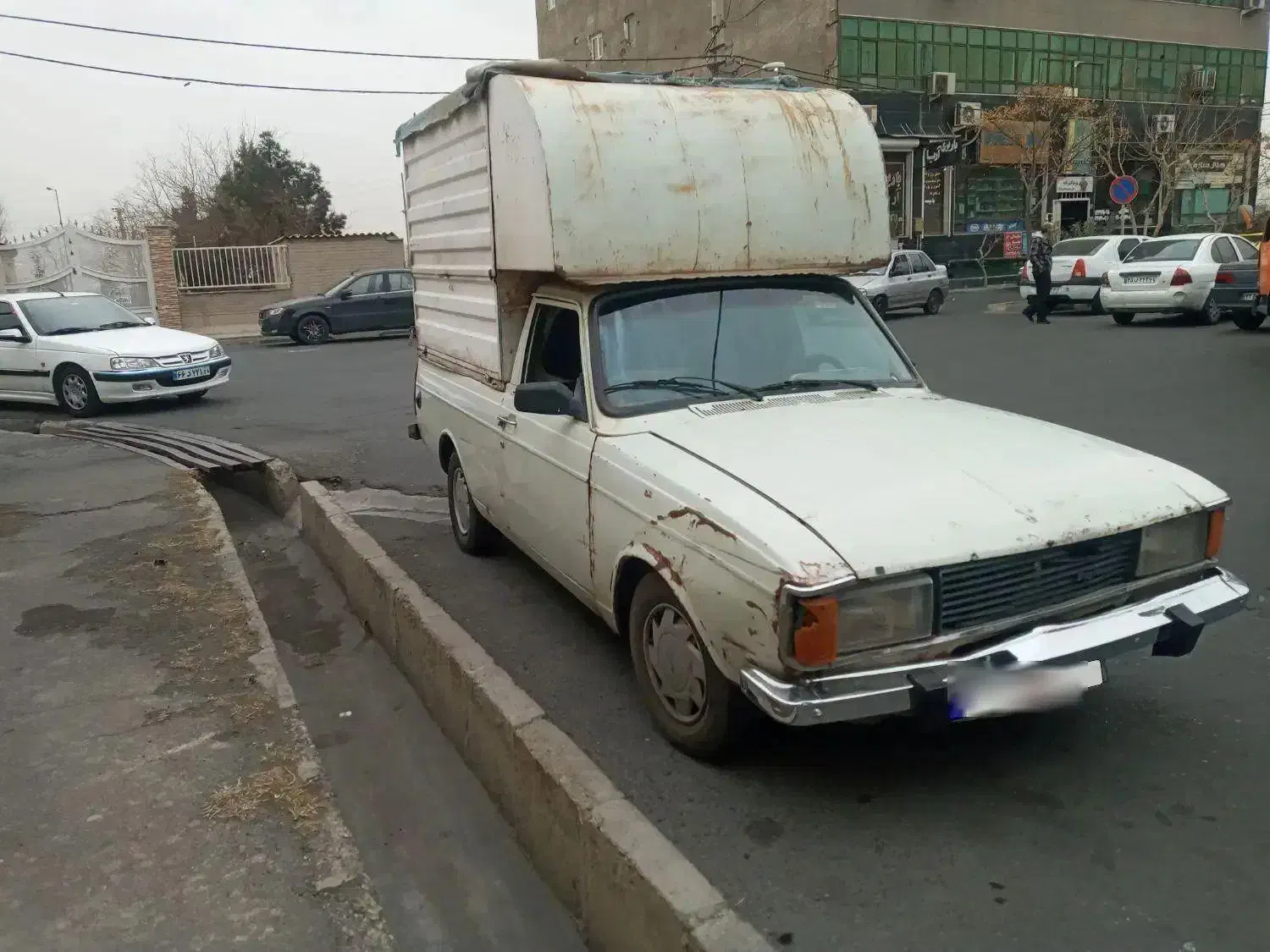 وانت مدل ۸۴ خوش روزی|خودرو سواری و وانت|ملارد, |دیوار