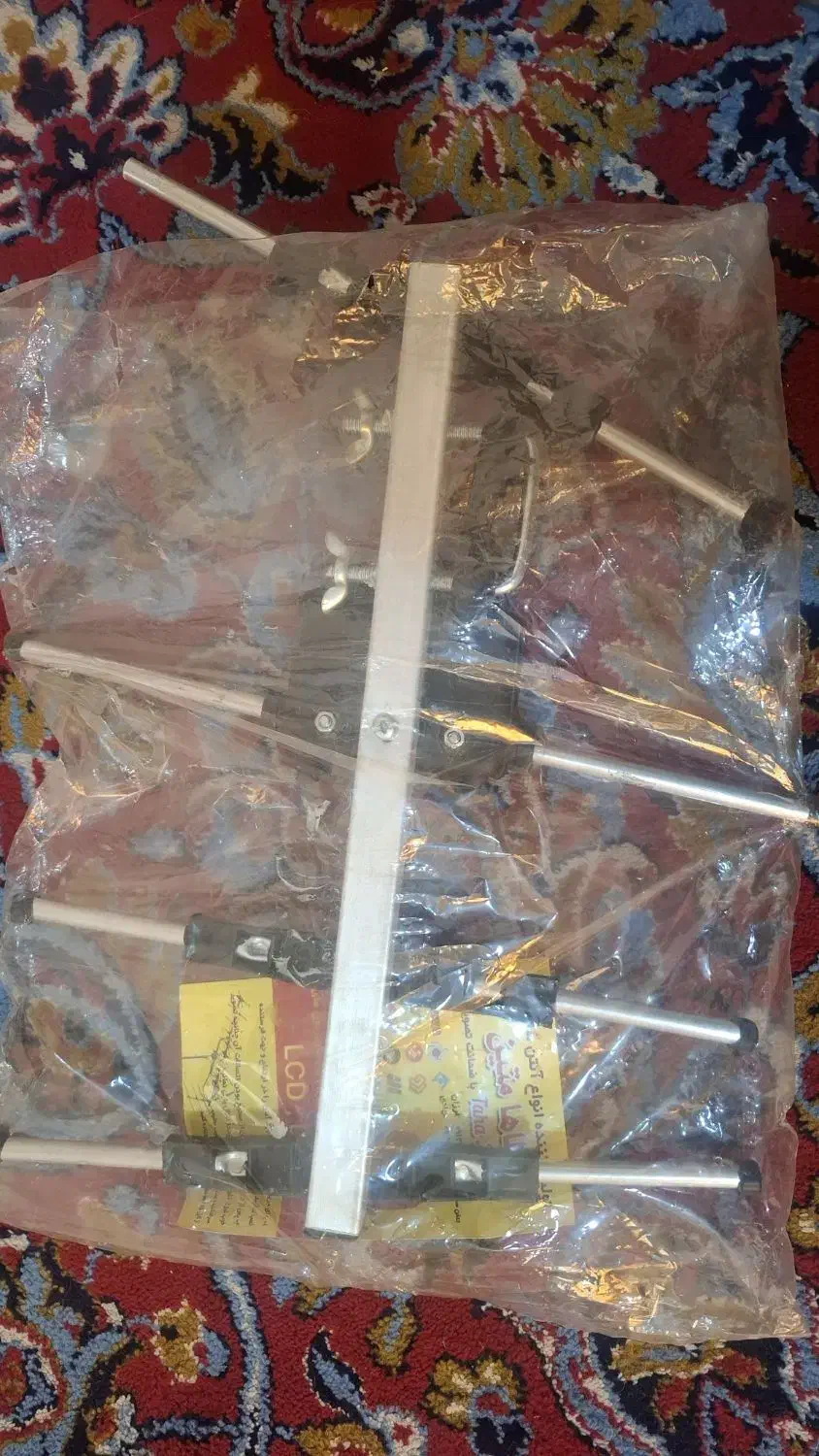 آنتن تلویزیون|تلویزیون و پروژکتور|کرج, ساسانی (قلمستان)|دیوار