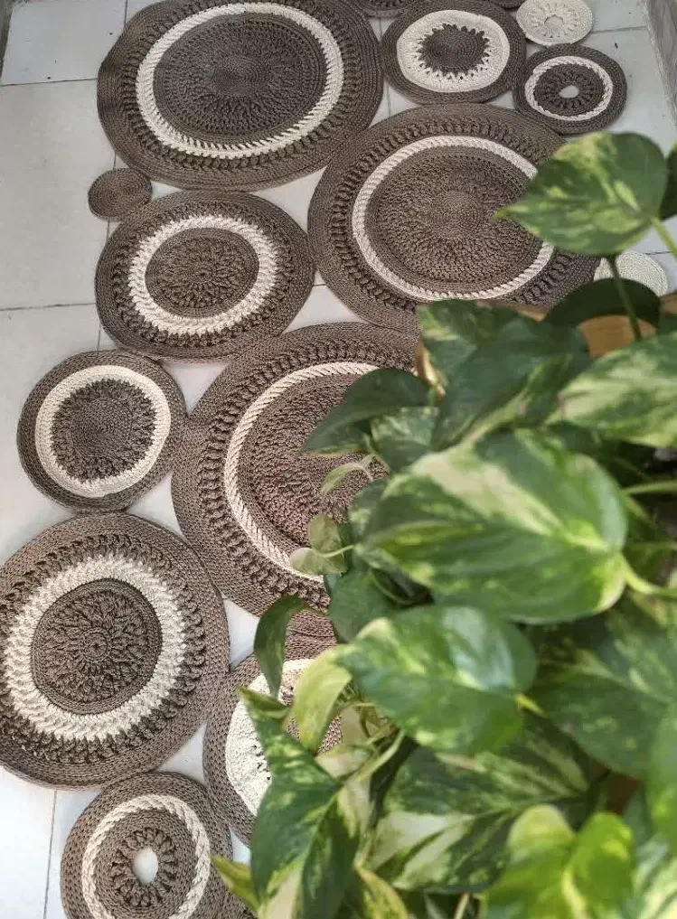 فرشینه و دیوارکوب و رومیزی قلاب بافی|فرش|مشهد, حجاب (شهرک غرب)|دیوار