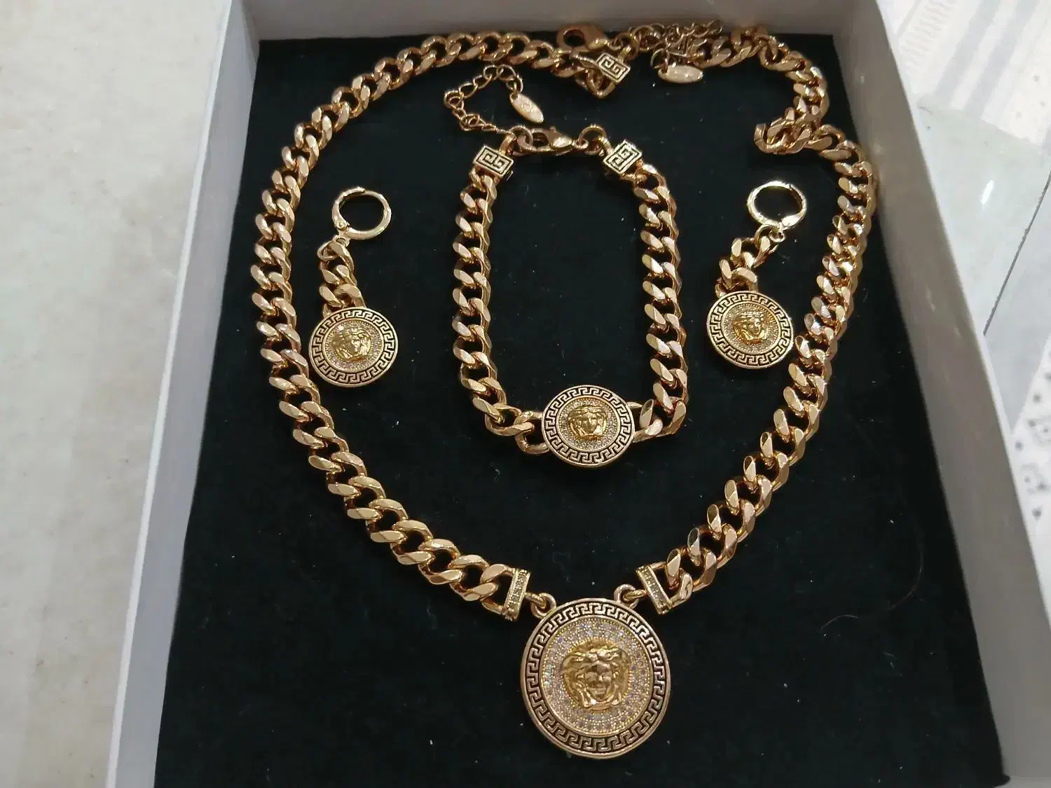 زیورآلات|بدلیجات|تبریز, |دیوار