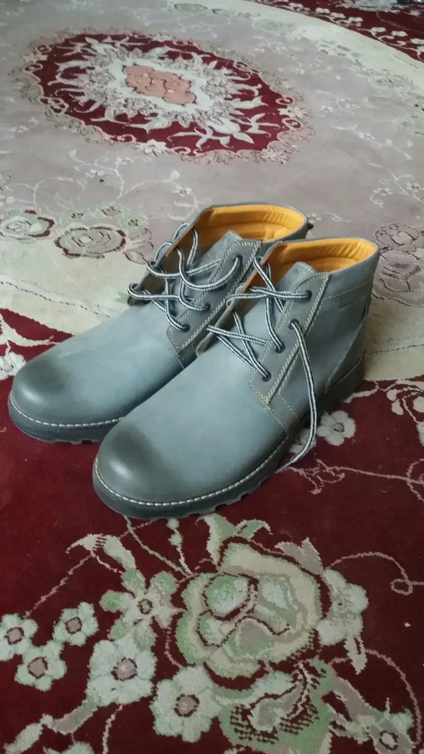 نیم بوت چرم طبیعی42|کیف، کفش، کمربند|مرودشت, بیست متری بیمارستان|دیوار