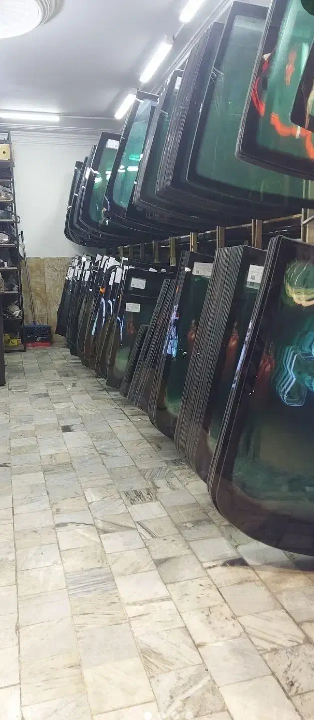 مرکز شیشه اتومبیل فتحانی در نیشابور(استوک)|خدمات موتور و ماشین|نیشابور, جمهوری|دیوار