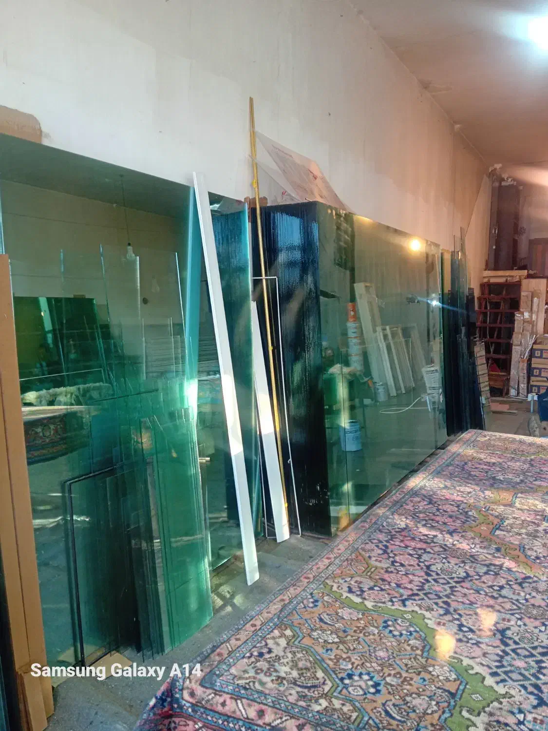 شیشه بری مرجانی  .تولید درب پنچره UPVC مرجانی|خدمات پیشه و مهارت|اردبیل, |دیوار