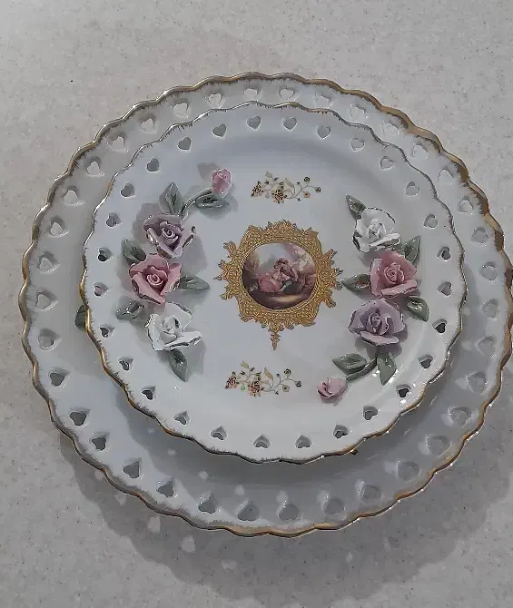 دیس و پیش دستی گل برجسته|ظروف سرو و پذیرایی|قزوین, |دیوار