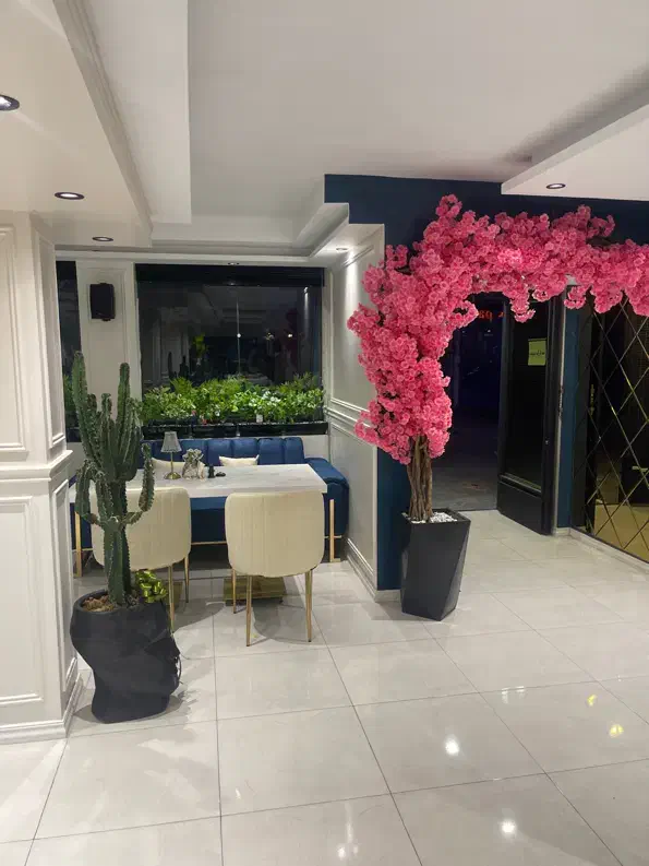 نیروی کار کافه رستوران|استخدام خدمات فروشگاه و رستوران|تهران, نجات اللهی|دیوار