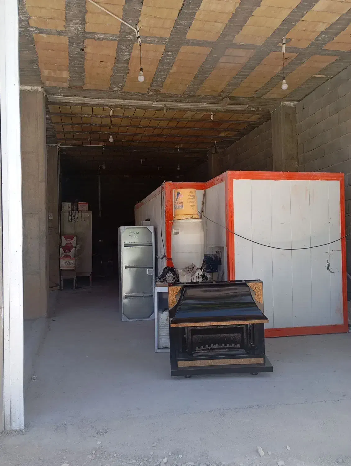 اجاره مغازه ۹۰متری فارسان میدان سپاه|اجارهٔ مغازه و غرفه|فارسان, |دیوار