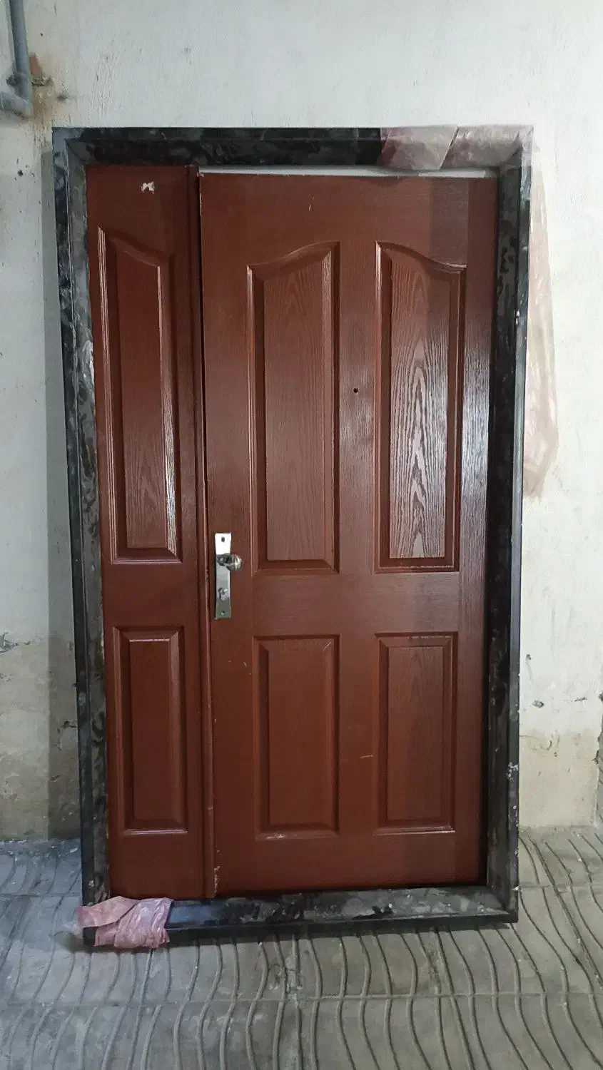 فروش درب دو لنگه با چهارچوب آهنی نوی نو|مصالح و تجهیزات ساختمان|نقده, |دیوار