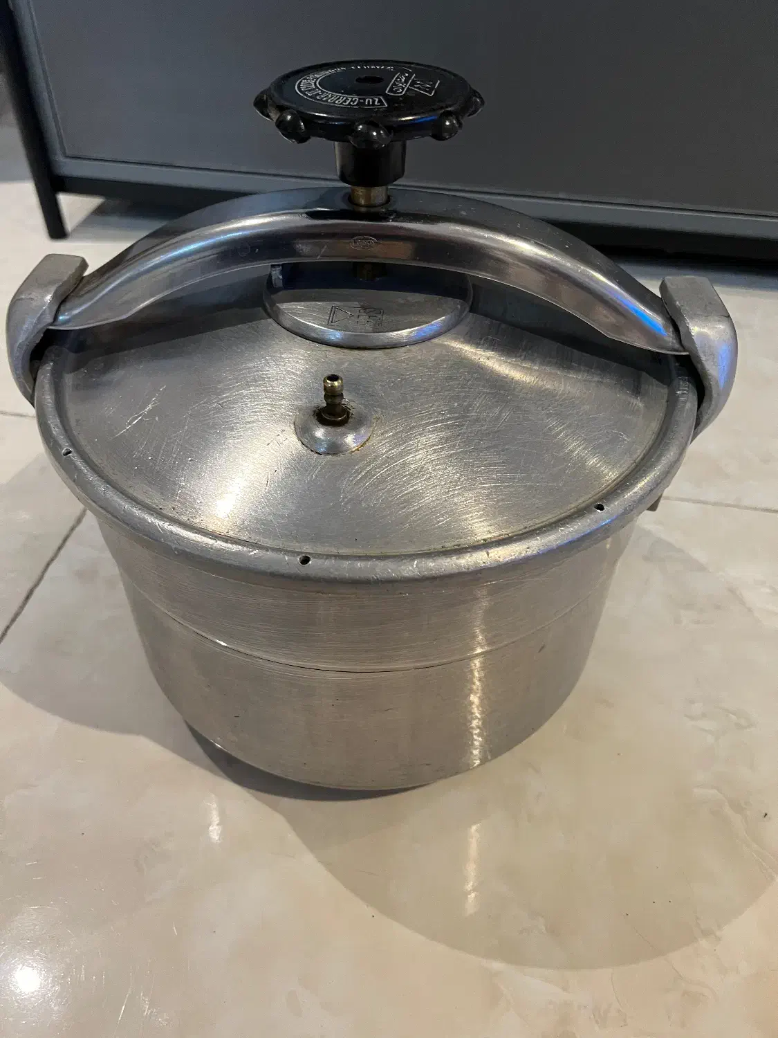 تابه چدنی و ظروف تایلندی و کریستال|ظروف پخت‌وپز|تهران, شهرک غرب|دیوار