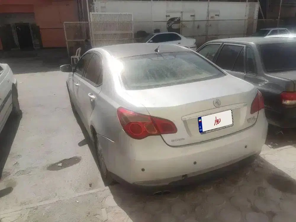 ام جی ۲۰۱۱|خودرو سواری و وانت|قشم, |دیوار