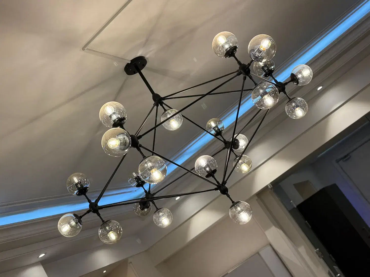 لوستر ۲۱ شاخه شیک و مدرن|لوستر و چراغ آویز|تهران, میرداماد|دیوار