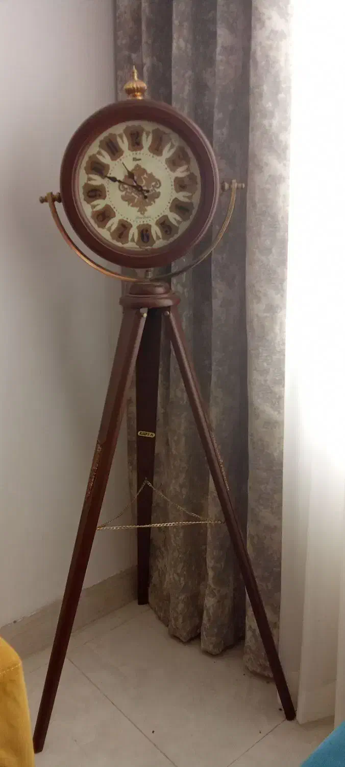 ساعت سه پایه|ساعت دیواری و تزئینی|خرم‌آباد, |دیوار