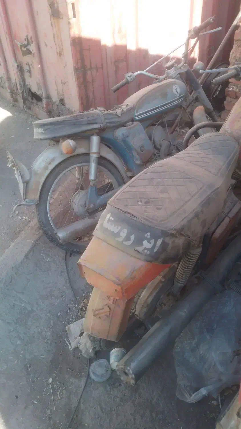 باسلام ۲عدد موتور ایژ روستا سالم سالم ۱عدد یاماها|موتورسیکلت|کرمان, |دیوار