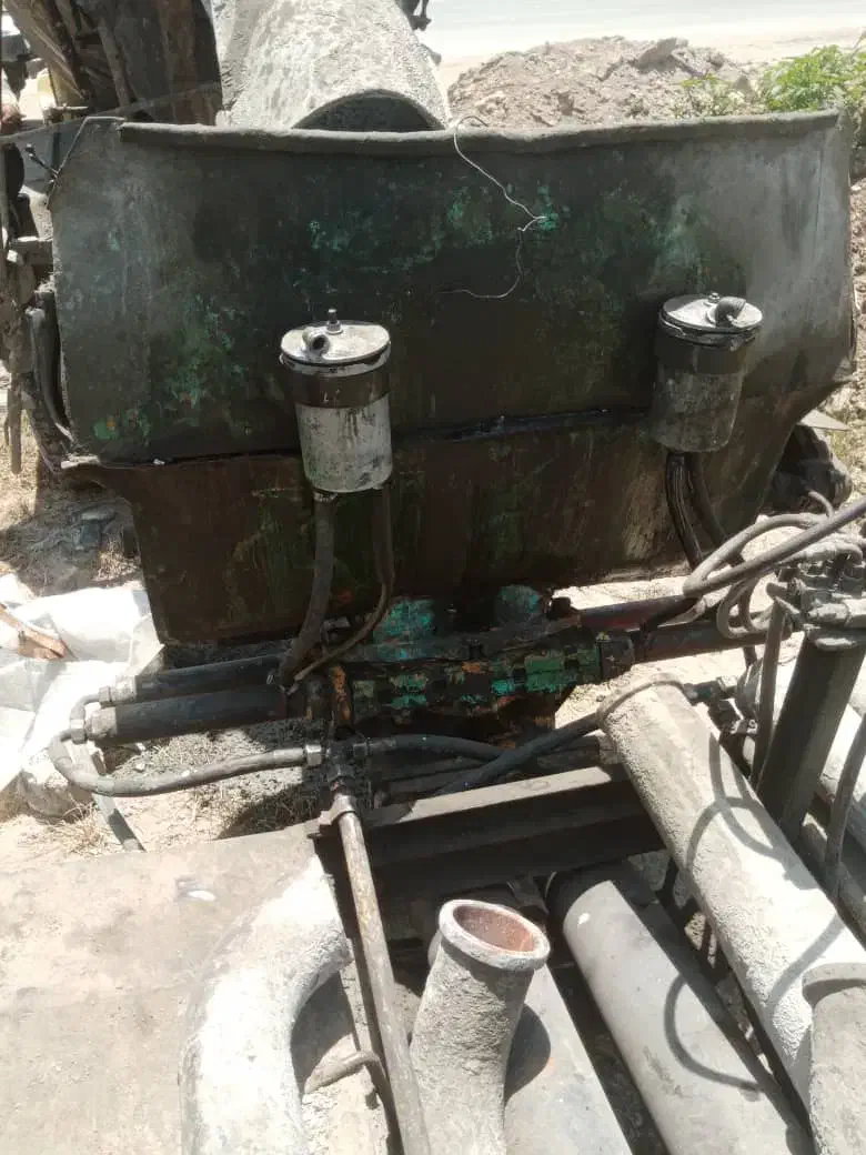 پمپ بتن زمینی خاوری|خودرو سنگین|آکند, |دیوار