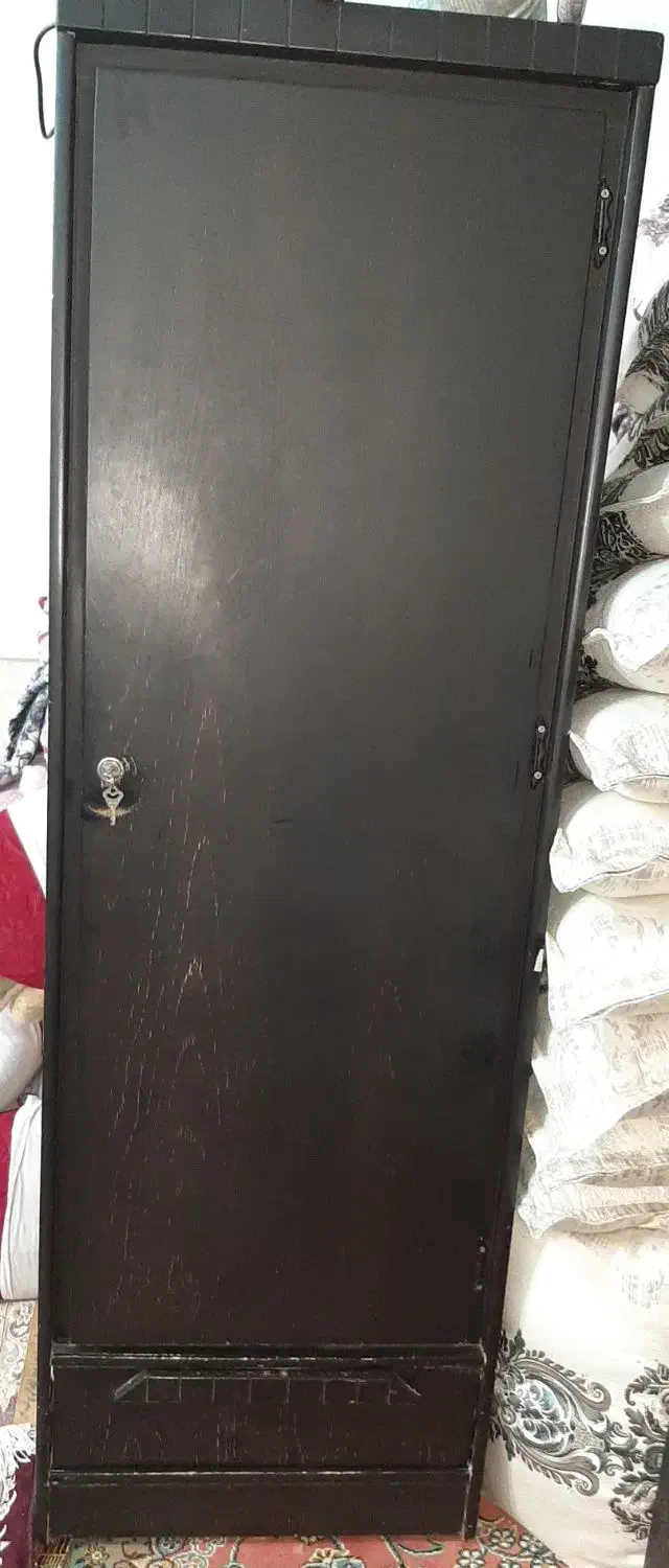 چندعددکمدوجاکفشیوبوفه.|مبلمان خانگی و میز عسلی|پیشخور, |دیوار