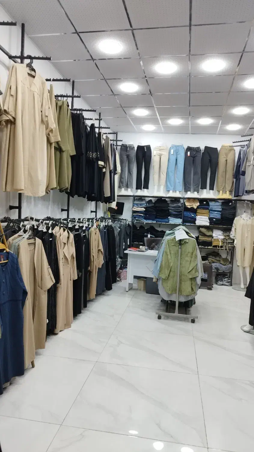 مغازه فروشی در راسته بازار|فروش مغازه و غرفه|سقز, |دیوار