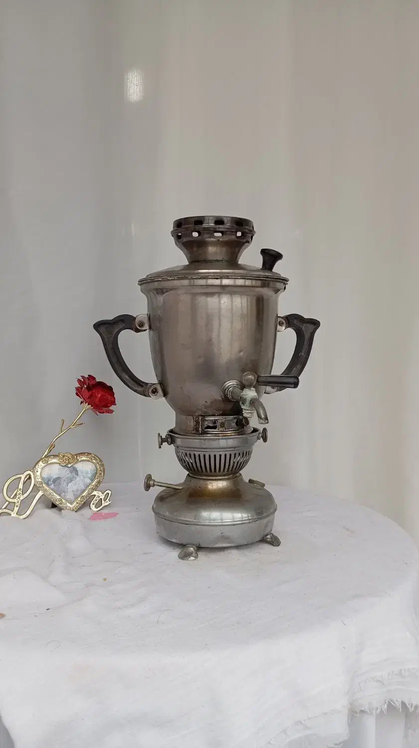 سماور قدیمی|قوری، کتری، قهوه‌ساز دستی|دورود, |دیوار