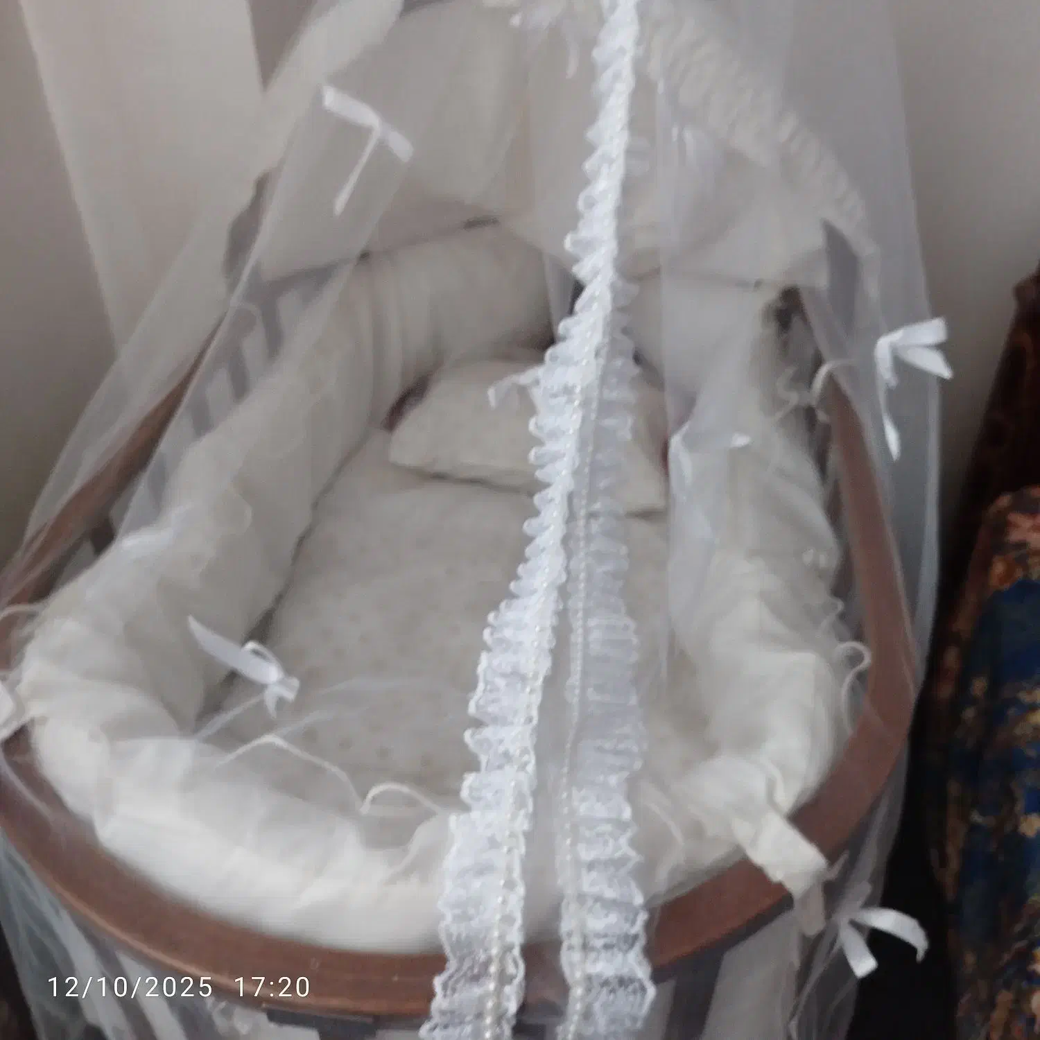 خوب|تخت و صندلی بچه|خوی, |دیوار