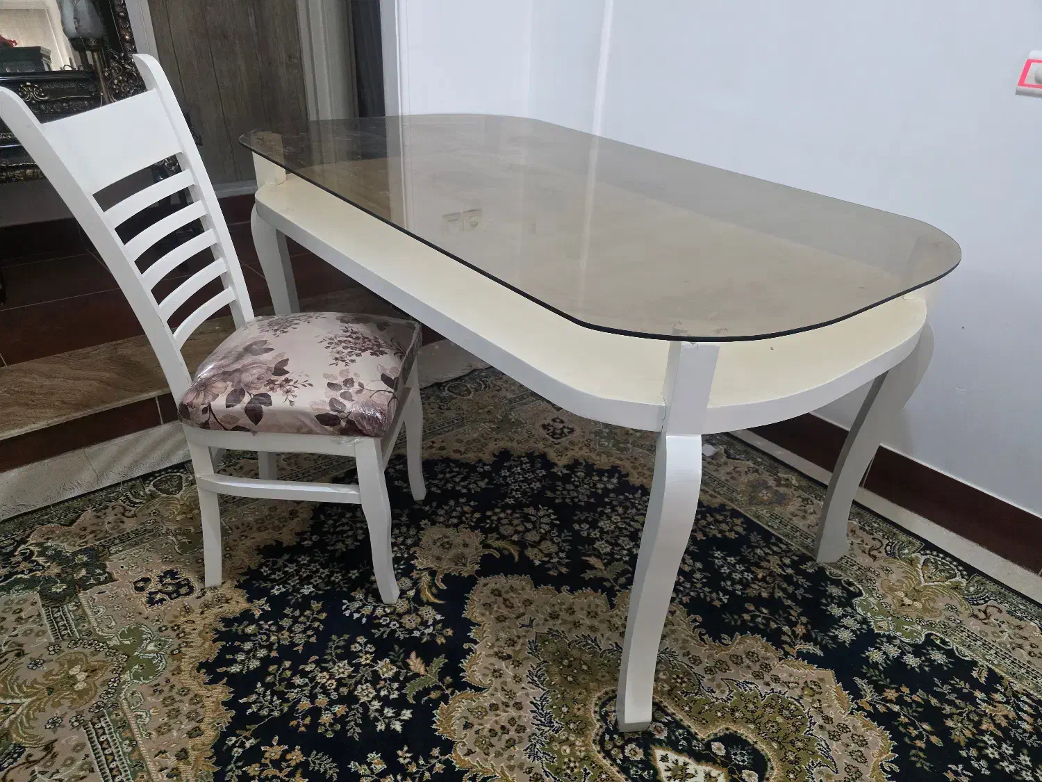 میز ناهارخوری|میز و صندلی غذاخوری|بروجرد, |دیوار