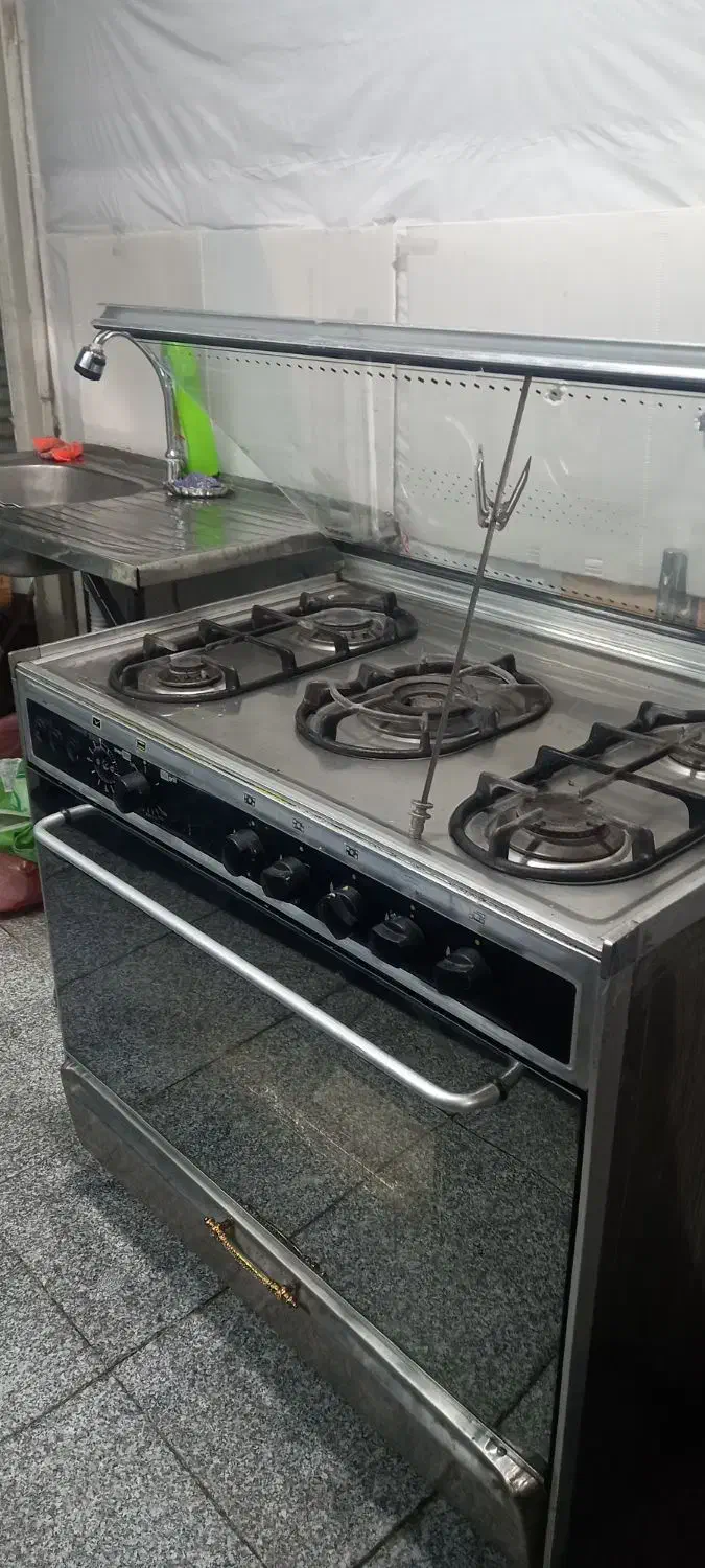 فروش سینجر گاز ..۳ ملیون|اجاق گاز و لوازم برقی پختوپز|نهاوند, |دیوار