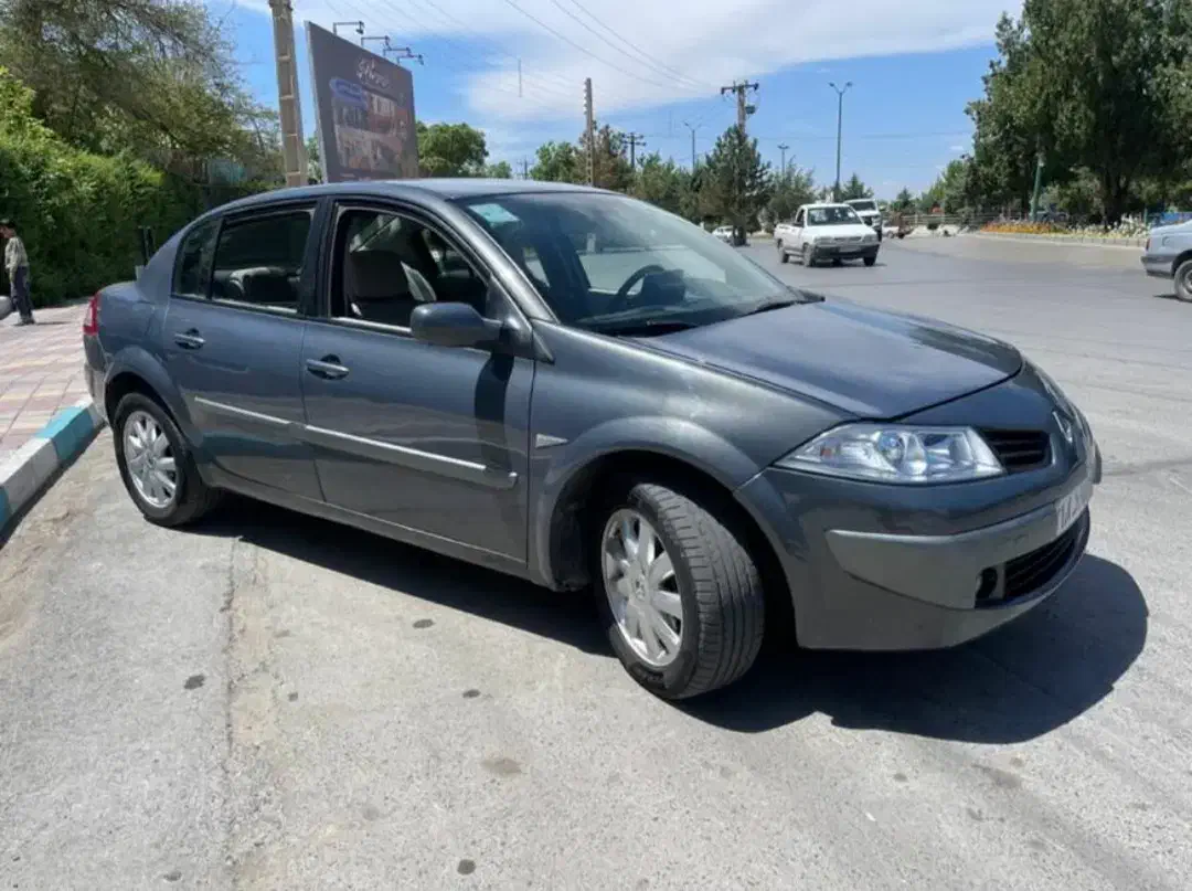 مگان ۲۰۰۰ کم کار ۱۳۹۱|خودرو سواری و وانت|تهران, شهرک چیتگر|دیوار