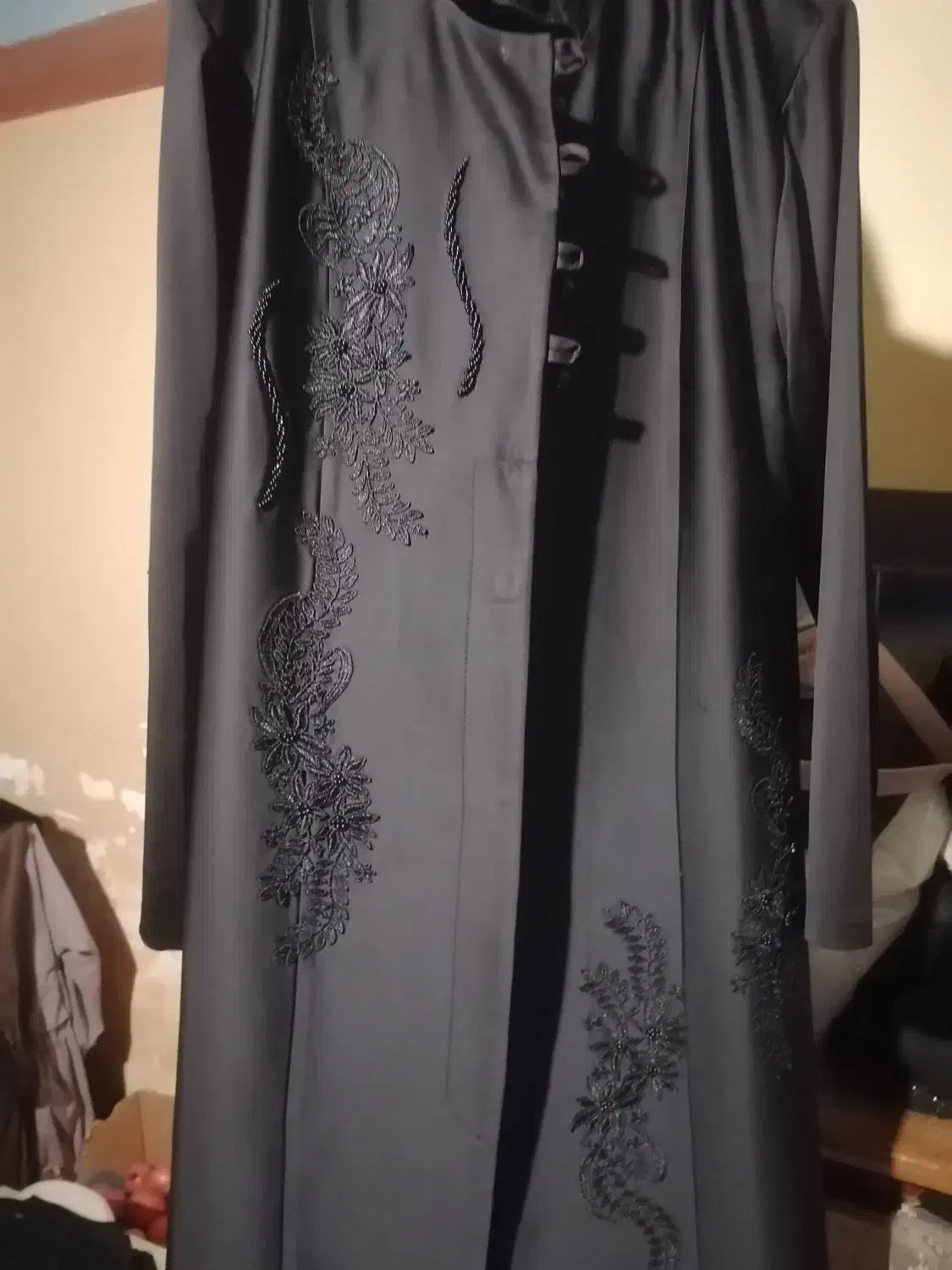 لباس مجلسی|لباس|گرگان, |دیوار